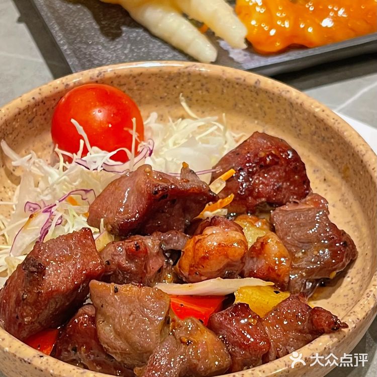 去香港总要吃一次的日料放题，人均只要 200+