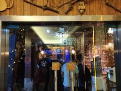 -MAX伯爵趣味互动密室逃脱(大坪D馆店)