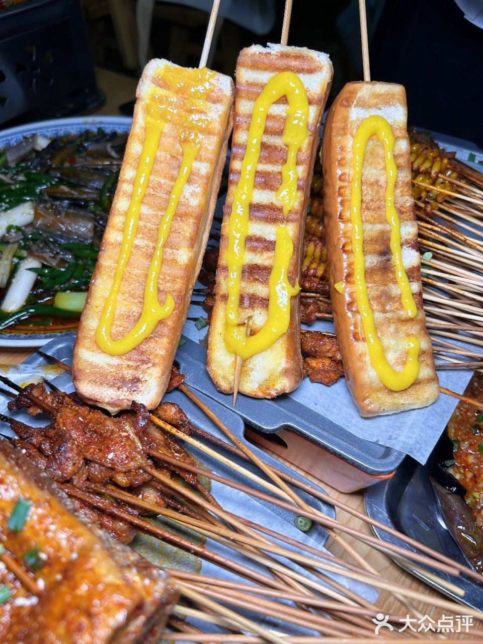 烧烤夜啤酒，这就是你想要的人间烟火吧！