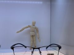 -罗伯特眼镜·蔡司官方授权(前海桂湾店)