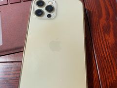 -Apple零售店(华贸购物中心店)