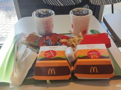 -麦当劳(欢乐谷店)