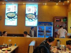 大堂-蜀八婆鲍鱼鸡煲虾(宝安坪洲店)