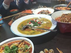 -川流不息·地道川菜·小龙虾(松东路店)