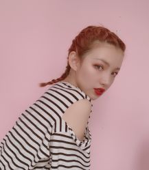-变画·发型STUDIO
