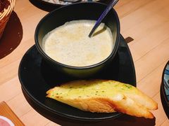 黑松露土豆汤-LENBACH兰巴赫西餐啤酒坊(大连东港店)