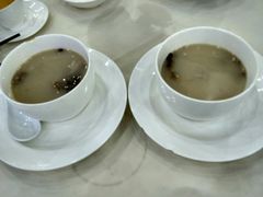无花果雪梨炖猪展汤-新苑酒家(嘉宾路店)