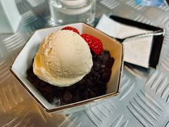 -穹六人间 people 6(岳阳路店)