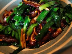 韭菜炒猪耳朵-半山腰·云南菜(侨福芳草地店)
