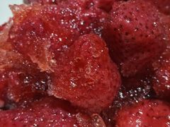 -果松木炭酸菜铜火锅·外婆参鸡汤