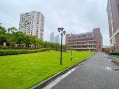 -上海市曹杨第二中学