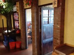 -靠山屯东北农家菜(八龙桥雅苑店)