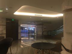 等候区-英皇电影城(英皇集团中心IMAX店)