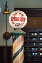 -IMUSE BARBER SHOP