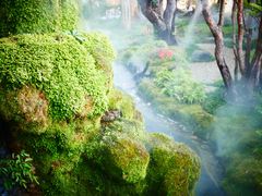 -Chom Cafe and Restaurant