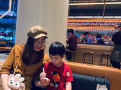 -星巴克臻选(上海合生汇1F店)