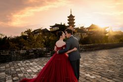 -雪中彩影婚纱摄影·微光艺术中心