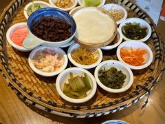 -包整·丝娃娃(一览甲秀楼风景店)