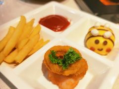 -老牌坊云南鱼豆花火锅(哈西万达店)