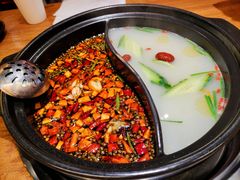 -串门邻居串串火锅(云南南路店)