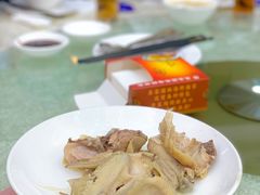 鱼翅煲鸡-东豪园林海鲜酒家(南港路辅路店)