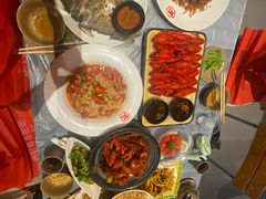 -肥肥虾庄·金牌油焖大虾(杨园滨江时代walk店)