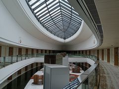 -上海滴水湖皇冠假日酒店
