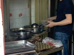 -梅记大块头爆鱼店(乍浦路店)