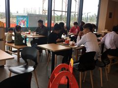 大堂-麦当劳(华亚广场店)