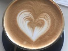 -UNI UNI(环亚凯瑟琳店)