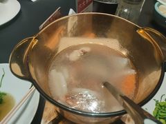 -忆江南·临江鱼馆