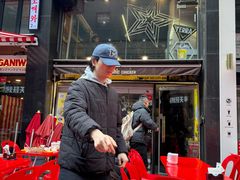 -BHC炸鸡(明洞总店)