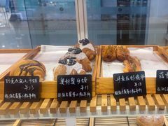 -焙丽拾光(麦凯乐直营店)