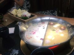 -湊湊火锅·茶憩(上海合生汇店)