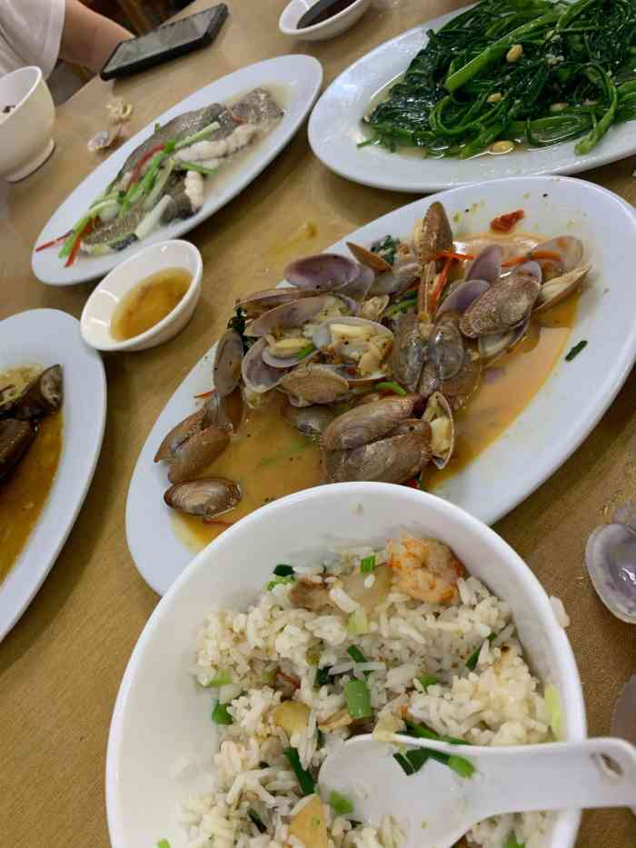 港头潮香戈饭(金苑店)-"口味还好,偏淡,还没找到比较善心悦肚的戈.