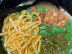 -桂在香知桂林米粉(南岗松雷店)