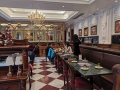 -秘密旅行Bonjour(黑金冠 江南西店)
