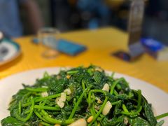 豆瓣酱炒番薯叶-惠来·海鲜砂锅潮宴鱼仔(江夏店)