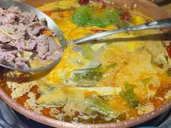 -洱火云南酸菜牛肉火锅(石景山当代商城店)