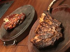 -恰餐厅及酒吧 CHAR Bar & Grill (北京丽都皇冠假日店)