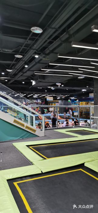 反弹蹦床公园·亲子乐园·团建·派对(巴南万达店)图片