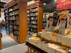 -西西弗书店(城西银泰城店)