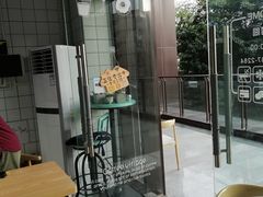 -蜜蜂小象·榴莲千层蛋糕(时代汇11栋店)