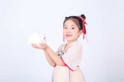 -龙宝宝儿童摄影馆