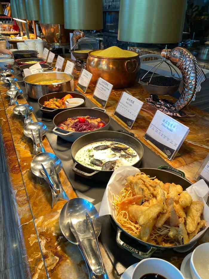 万达瑞华酒店美食汇全日自助餐厅