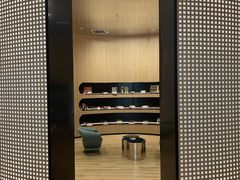 -涨巢·潮玩水疗局