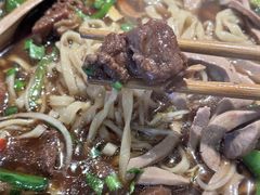 -镇南锅盖面馆(解放路店)