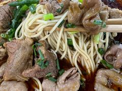 -胥佳烧鸡公牛肉面馆