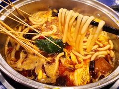 -马路边边串串香形象店(磐石路店)