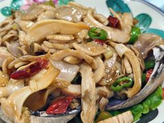 -崴海渔村(虹梅路店)